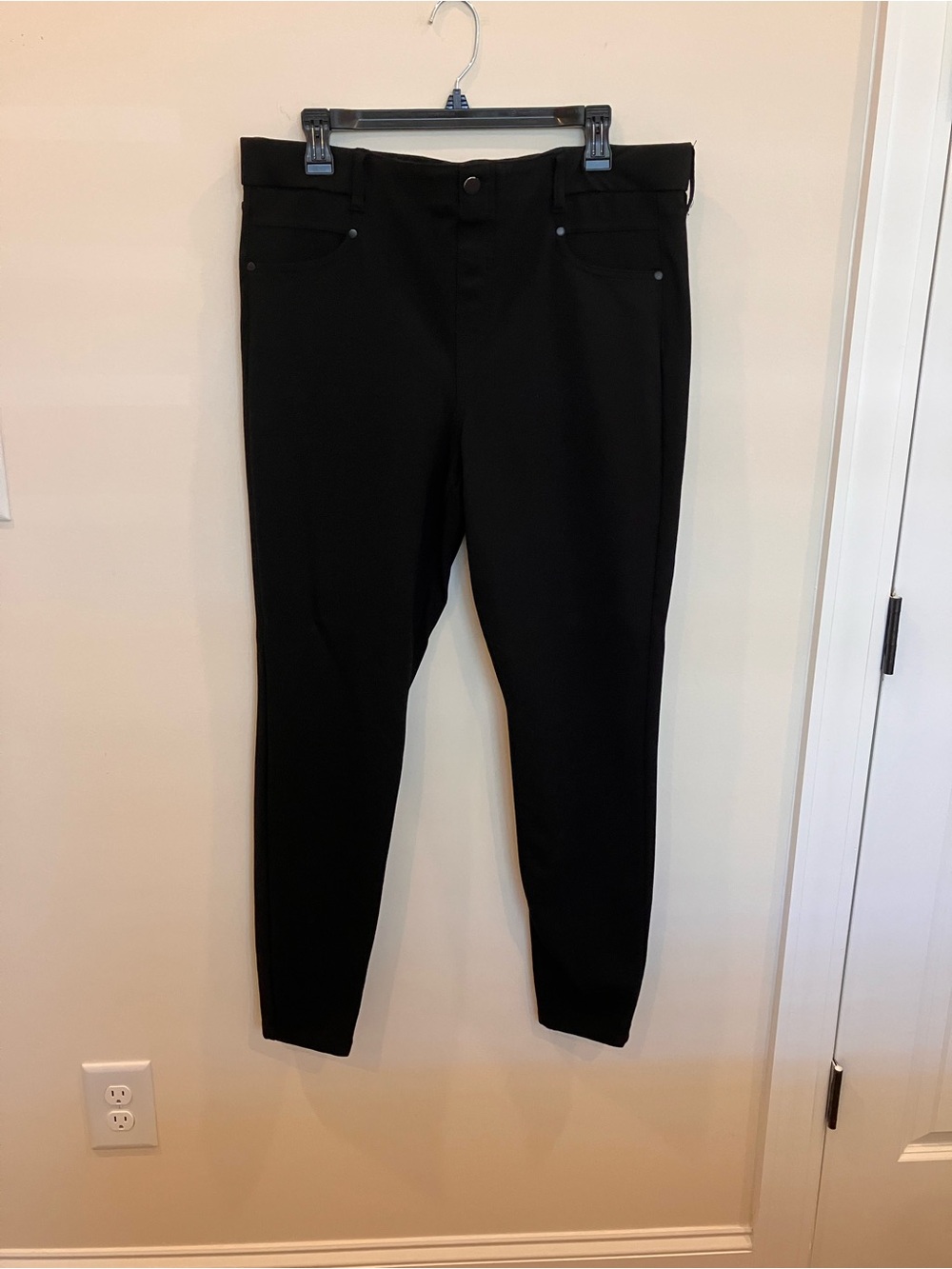 Liverpool Black Women's Skinny Jeans